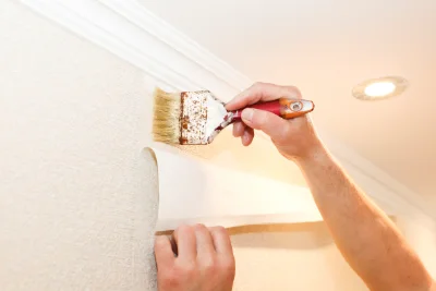 Pose de papier peint à Corberon — revêtements muraux et toiles de verre